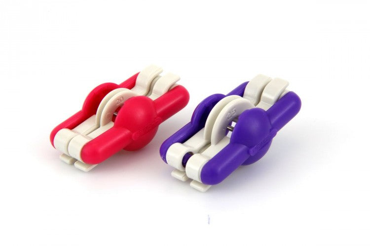 clover pompom maker