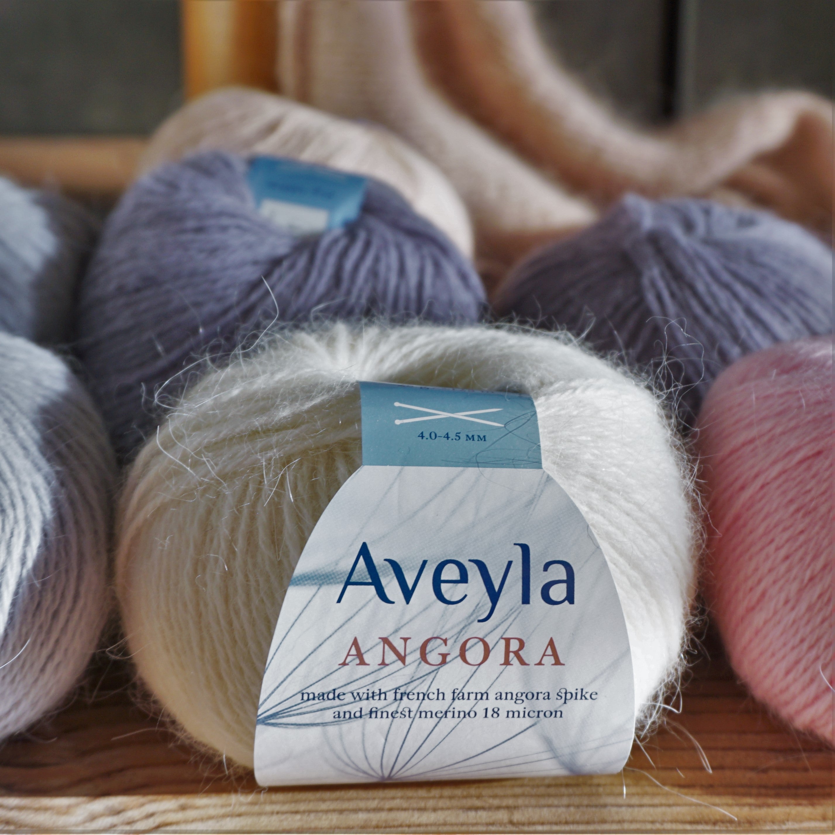aveyla angora – Needles & Wool